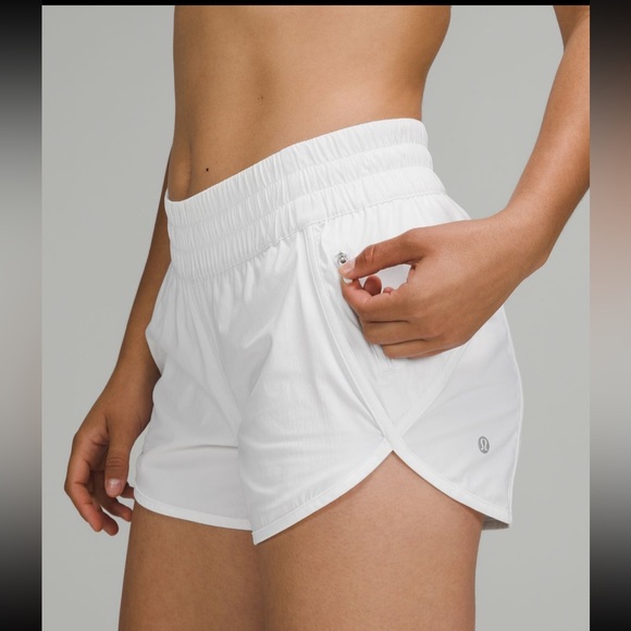 Lululemon Tracker LR short 4" Lined - Picture 4 of 7